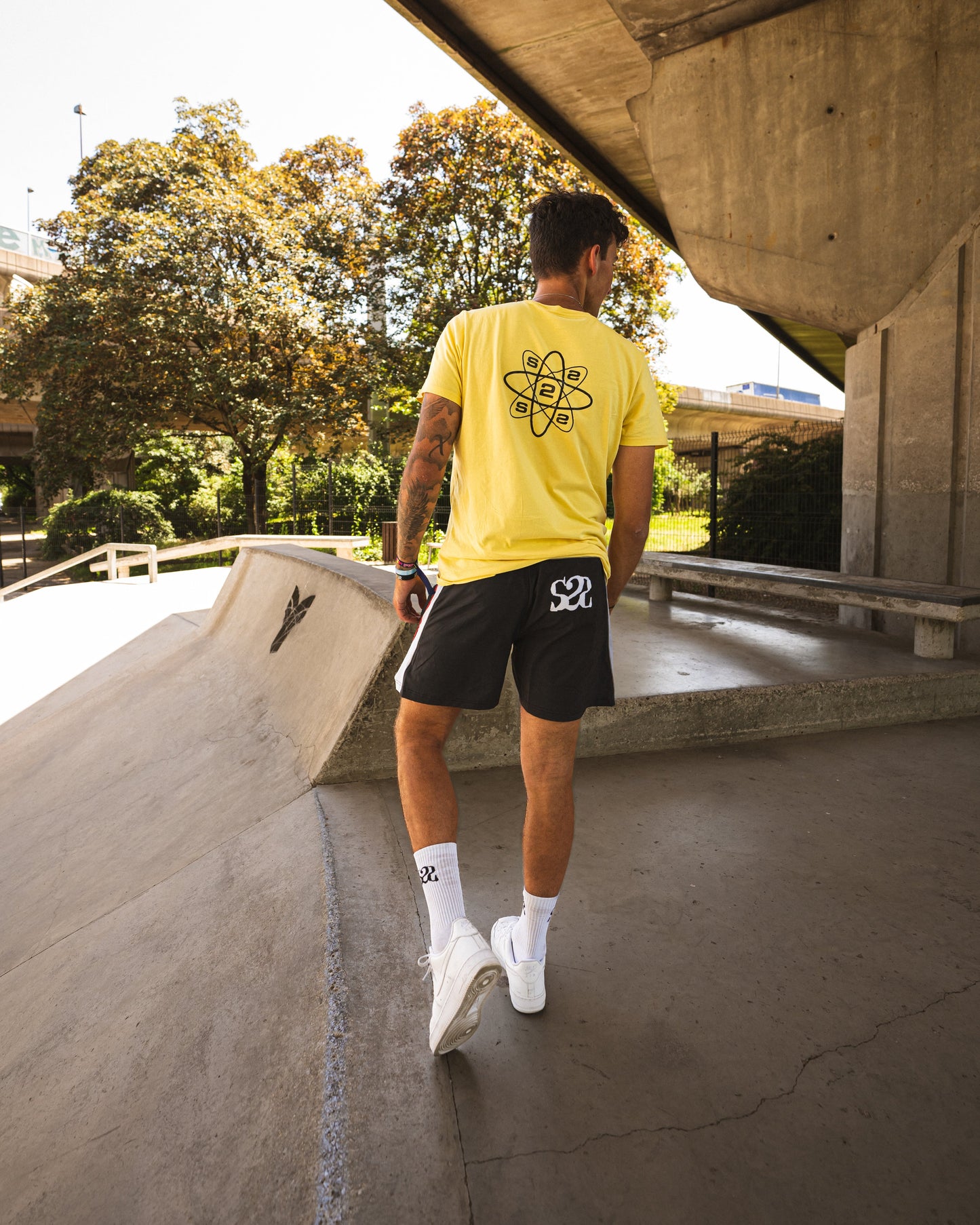 Short S2S Noir